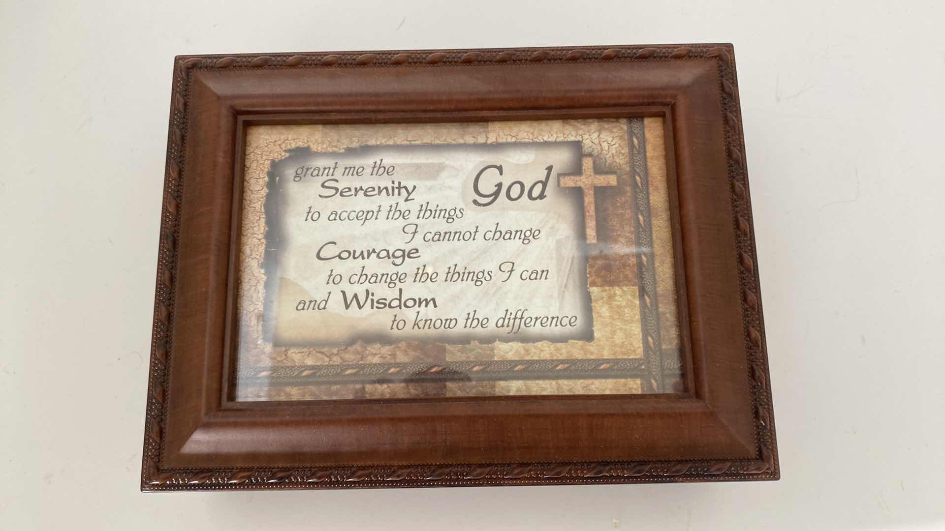 Photo 2 of COTTAGE GARDEN SERENITY PRAYER PLAYS AMAZING GRACE MUSIC BOX