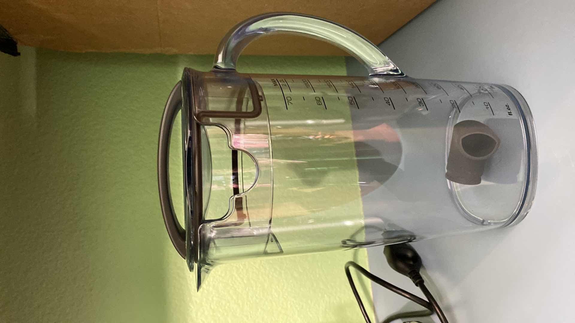 Photo 2 of BREVILLE JUICER WITH PITCHER