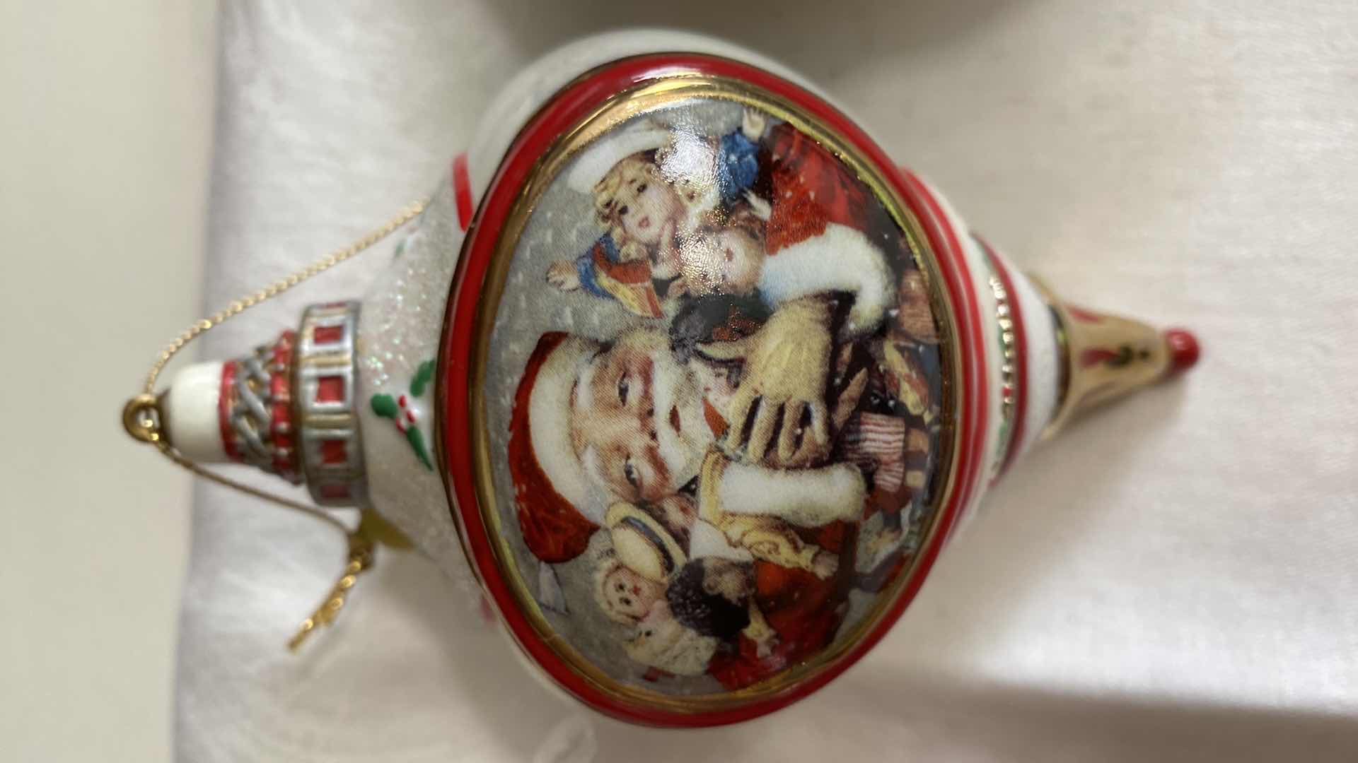Photo 5 of VINTAGE THREE BRADFORD EXCHANGE COLLECTIBLE ORNAMENTS WITH CERTIFICATE OF AUTHENTICITY