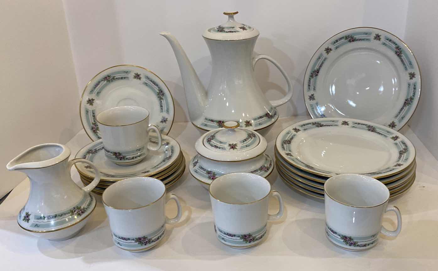 Photo 1 of PORCELAIN FINE DE BOHEME CZECHOSLOVAKIA CARLSBAD TEA SET 21 PIECES