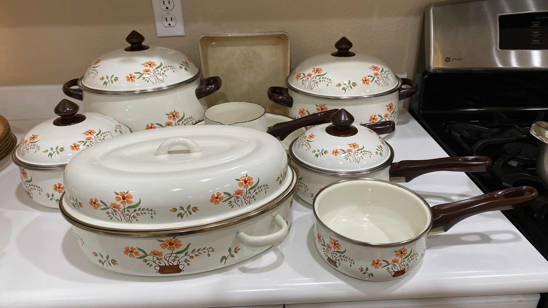 Photo 1 of 13 PIECE COUNTRY SIDE COLLECTION JMP MADE IN SPAIN ENAMEL POTS AND PAND AND 4 SQUARE CAKE PANS