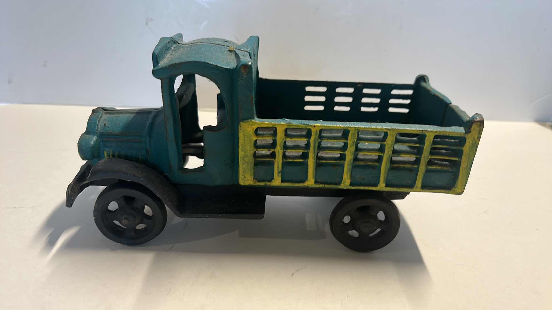 Photo 4 of HEAVY CAST IRON TRUCK 
10” x 5”