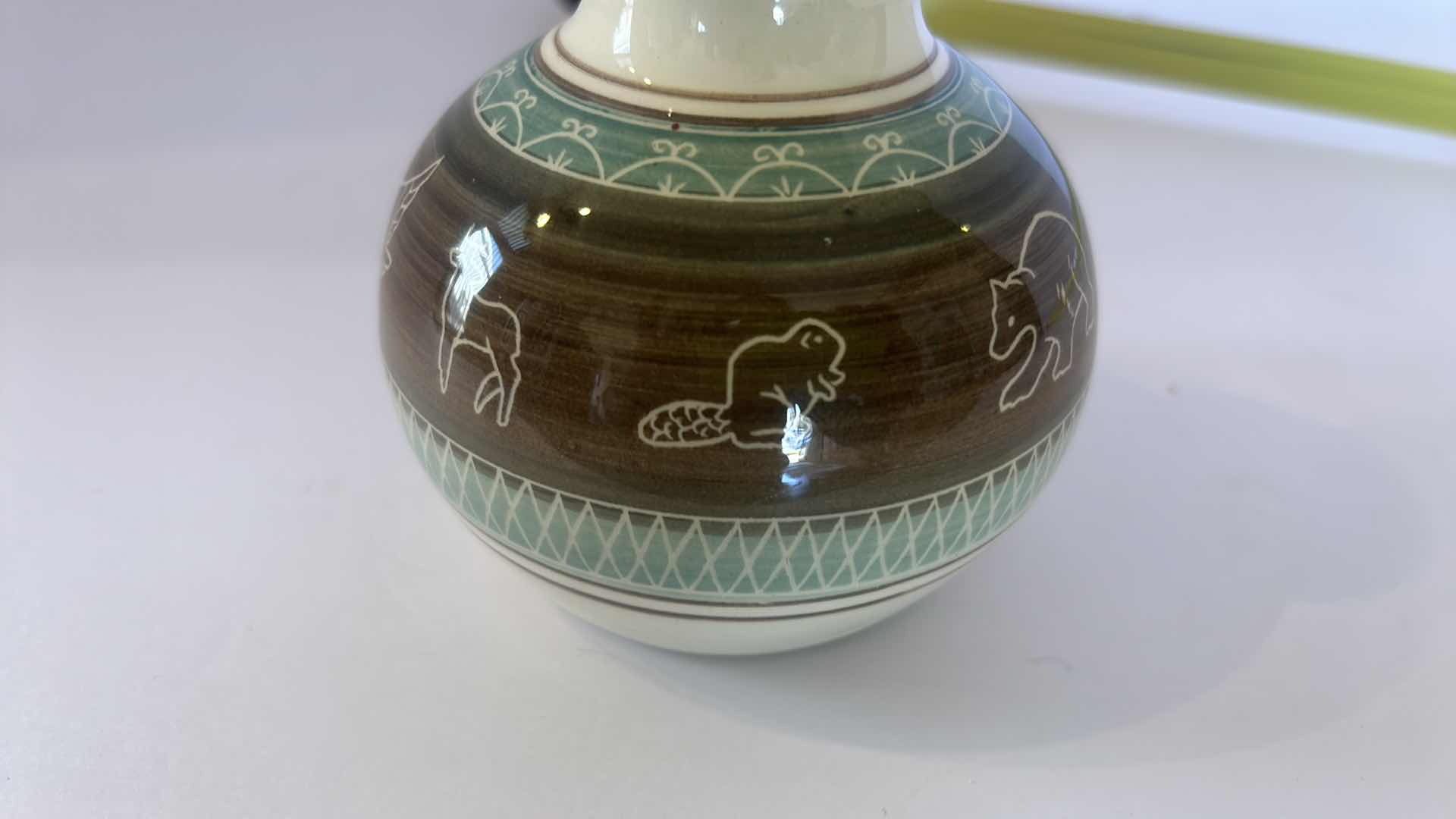 Photo 7 of SIGNED POTTERY H4.5”