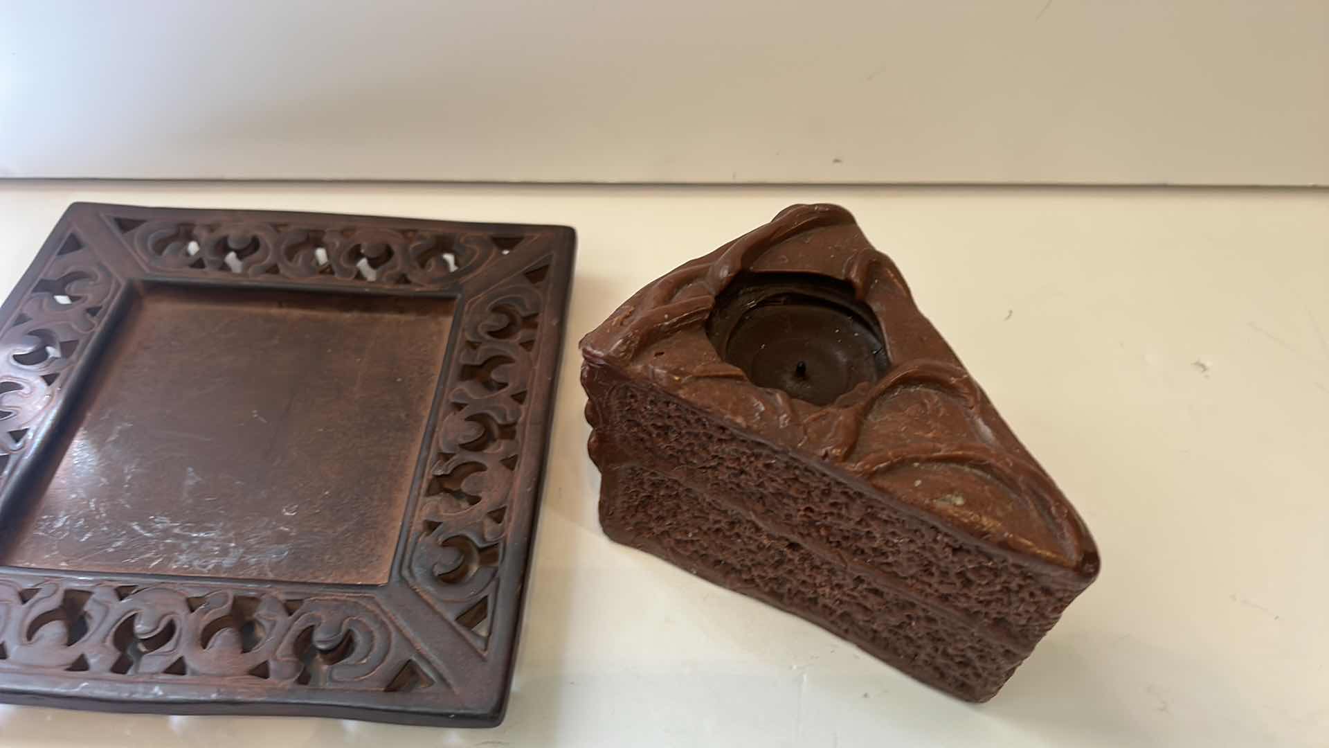 Photo 1 of HOME DECOR ASSORTMENT