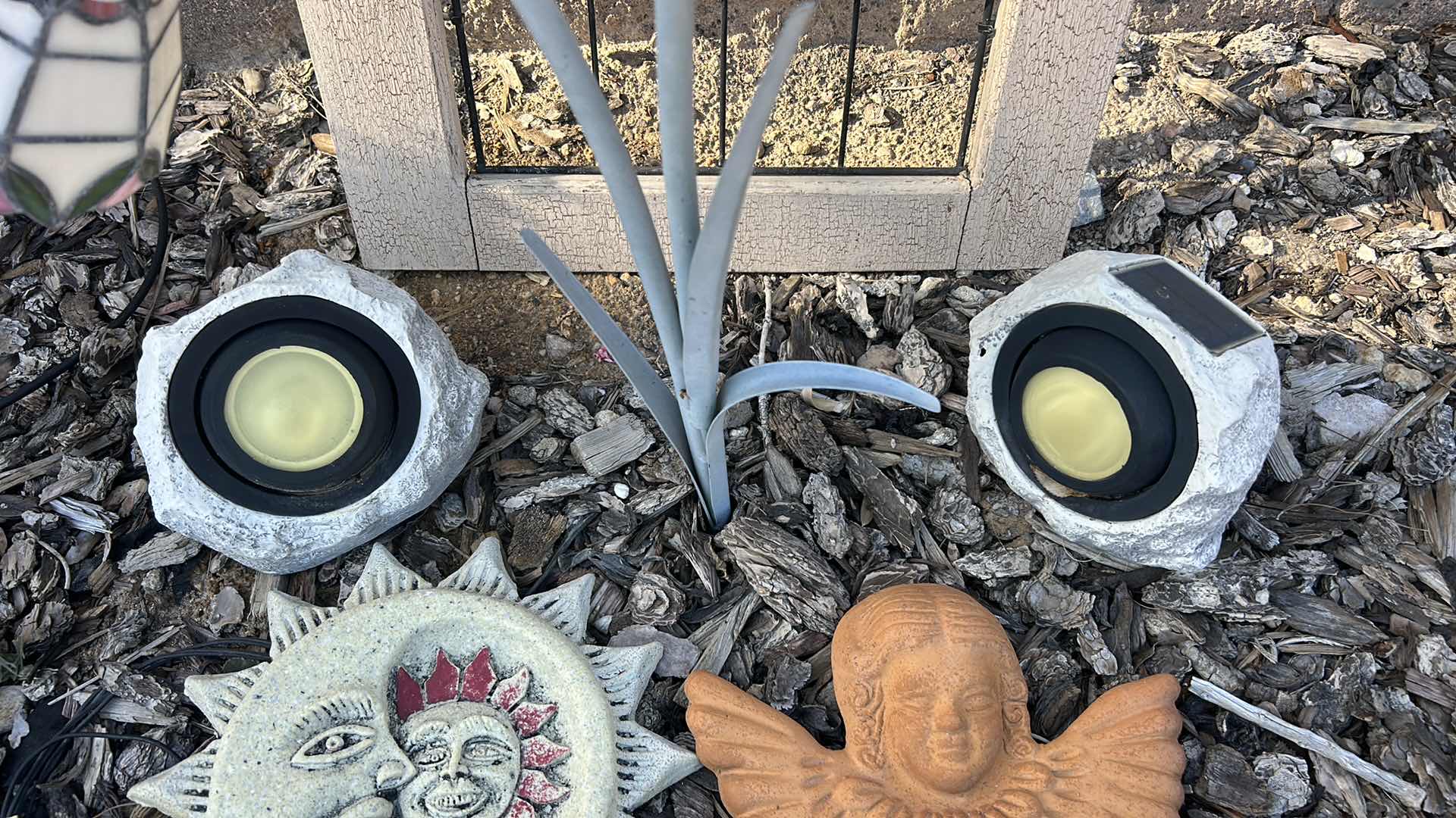 Photo 1 of OUTDOOR DECOR