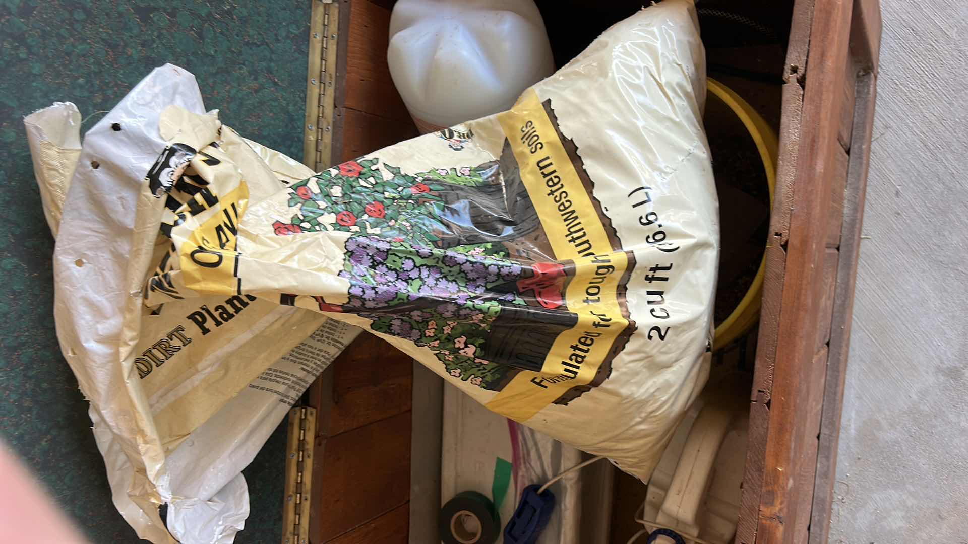 Photo 1 of OUTDOOR CHEST WITH GARDENING