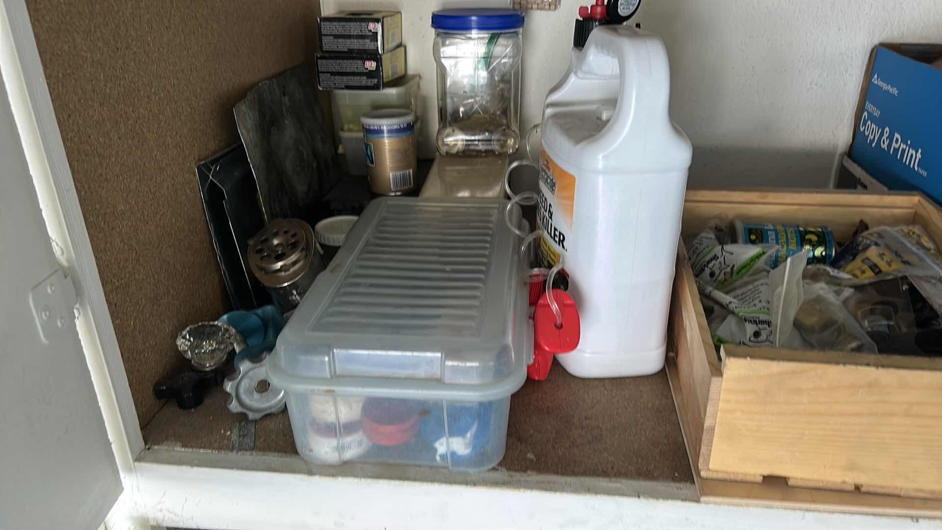 Photo 1 of CONTENTS OF CABINET