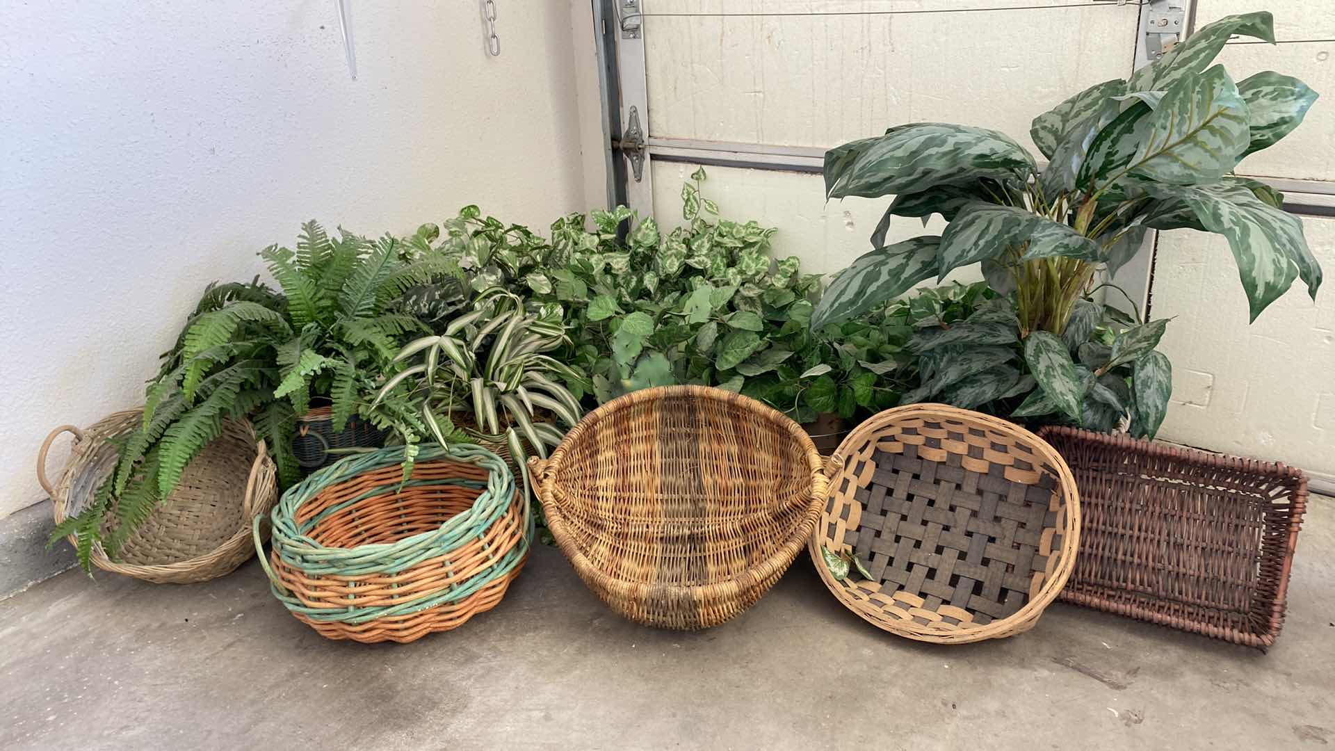 Photo 1 of ARTIFICIAL PLANTS AND BASKETS ASSORTMENT