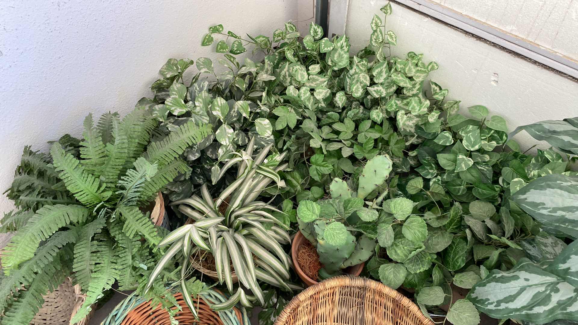 Photo 1 of ARTIFICIAL PLANTS AND BASKETS ASSORTMENT