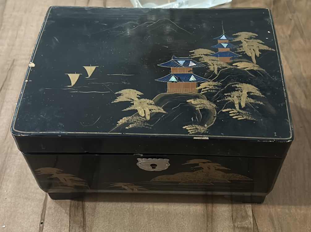 Photo 1 of 2 SMALL JEWELRY BOXES