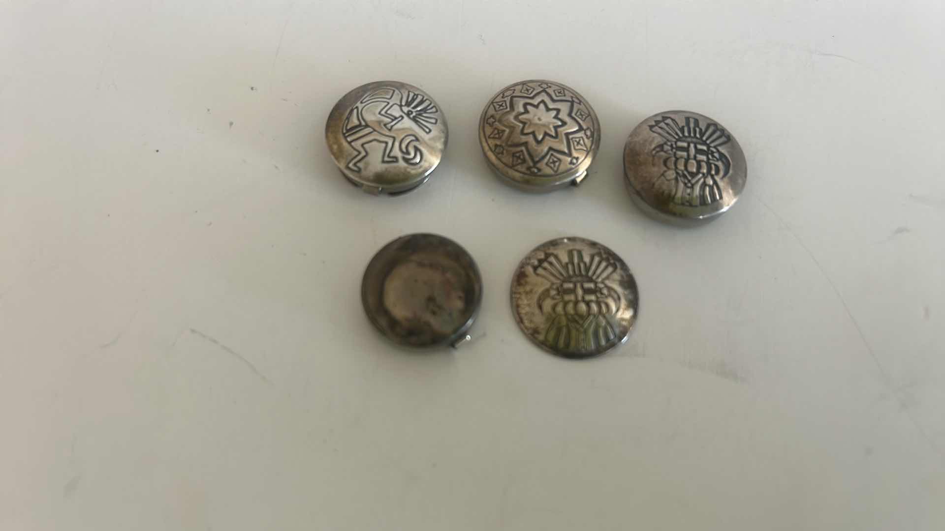 Photo 3 of 4 VINTAGE SOUTHWESTERN STERLING SILVER ROUND HANDMADE BUTTON COVERS (1 NEEDS TO BE REATTACHED)