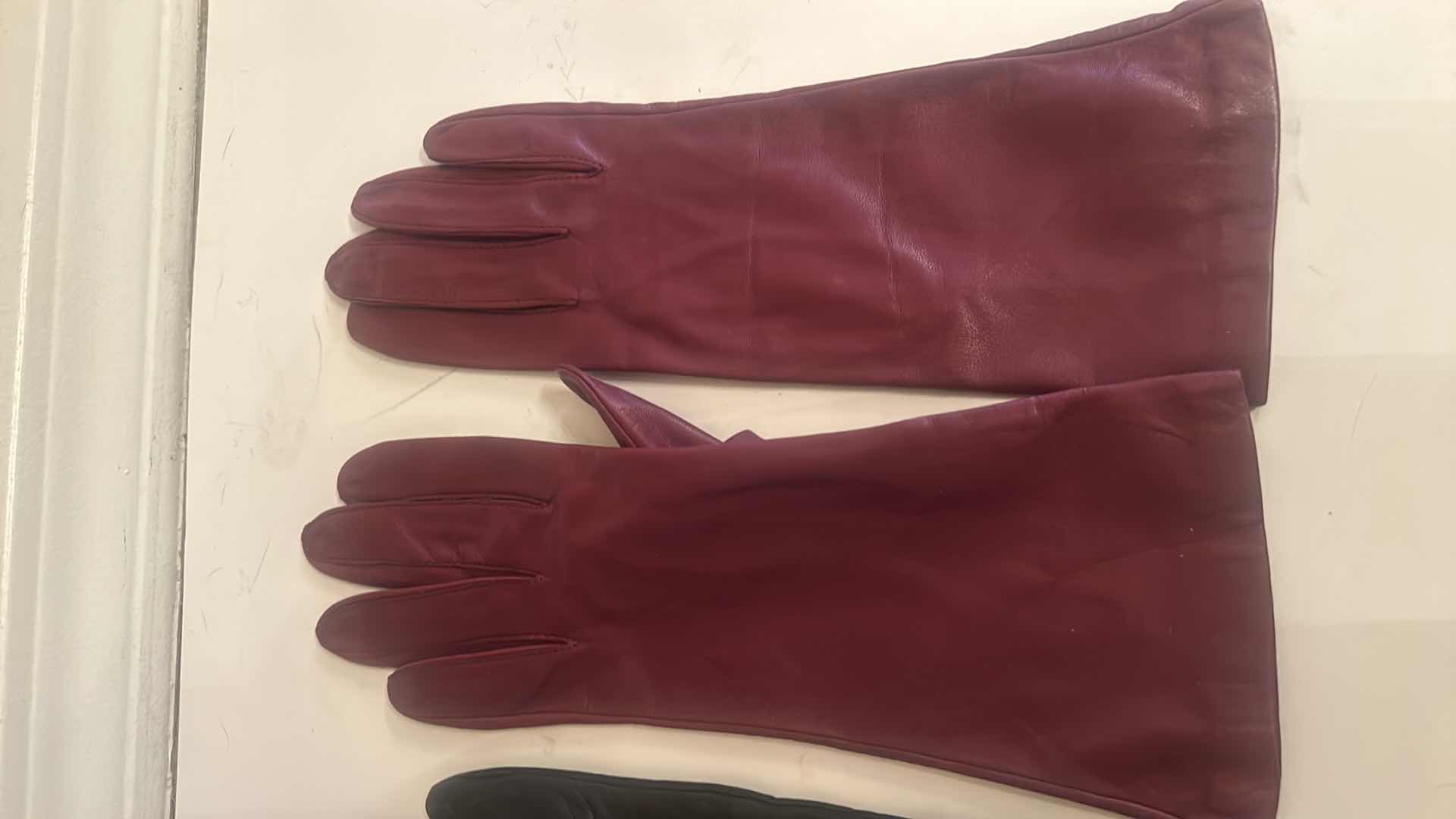 Photo 2 of 3 PAIRS WOMENS LEATHER GLOVES