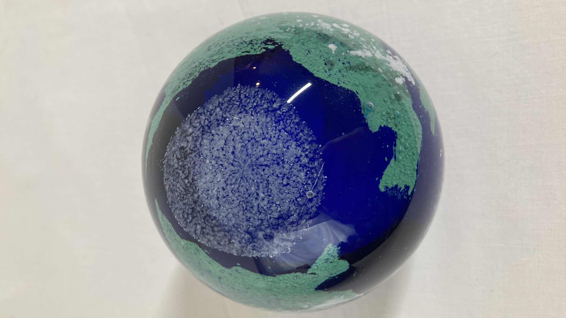 Photo 4 of DYNASTY GALLERY EARTH BLOWN GLASS GLOBE 4” X 3.5”