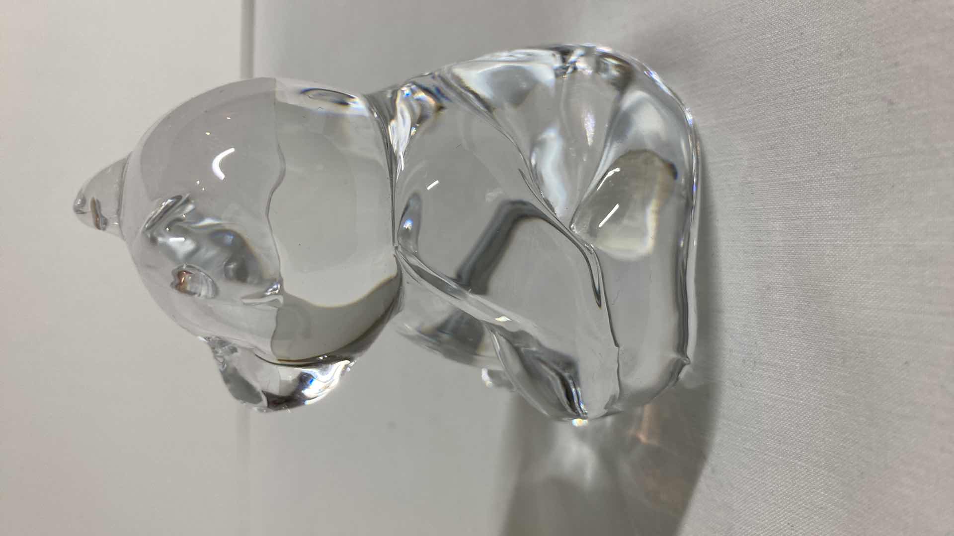 Photo 4 of BEAR CLEAR SOLID GLASS FIGURINE 2.25” X 3”