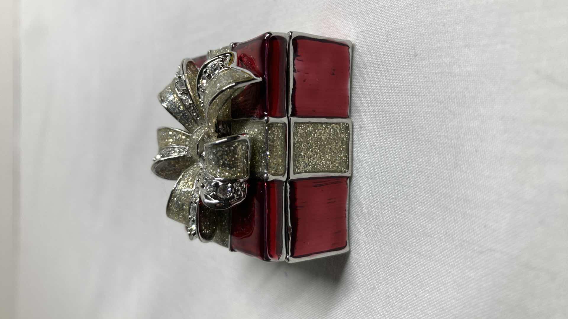 Photo 1 of GIFT BOX METAL JEWELRY BOX 1.5” X 1.75” H1.5”