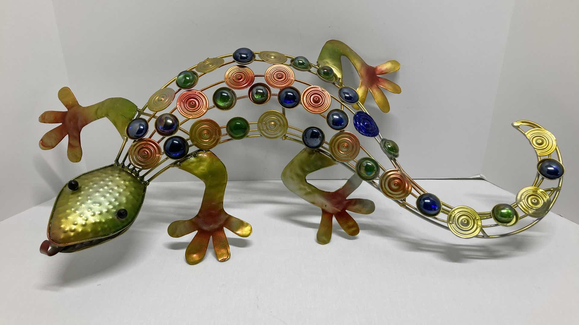 Photo 1 of MULTI COLORED GECKO METAL SCULPTURE 8.5” X 21” H2.75”