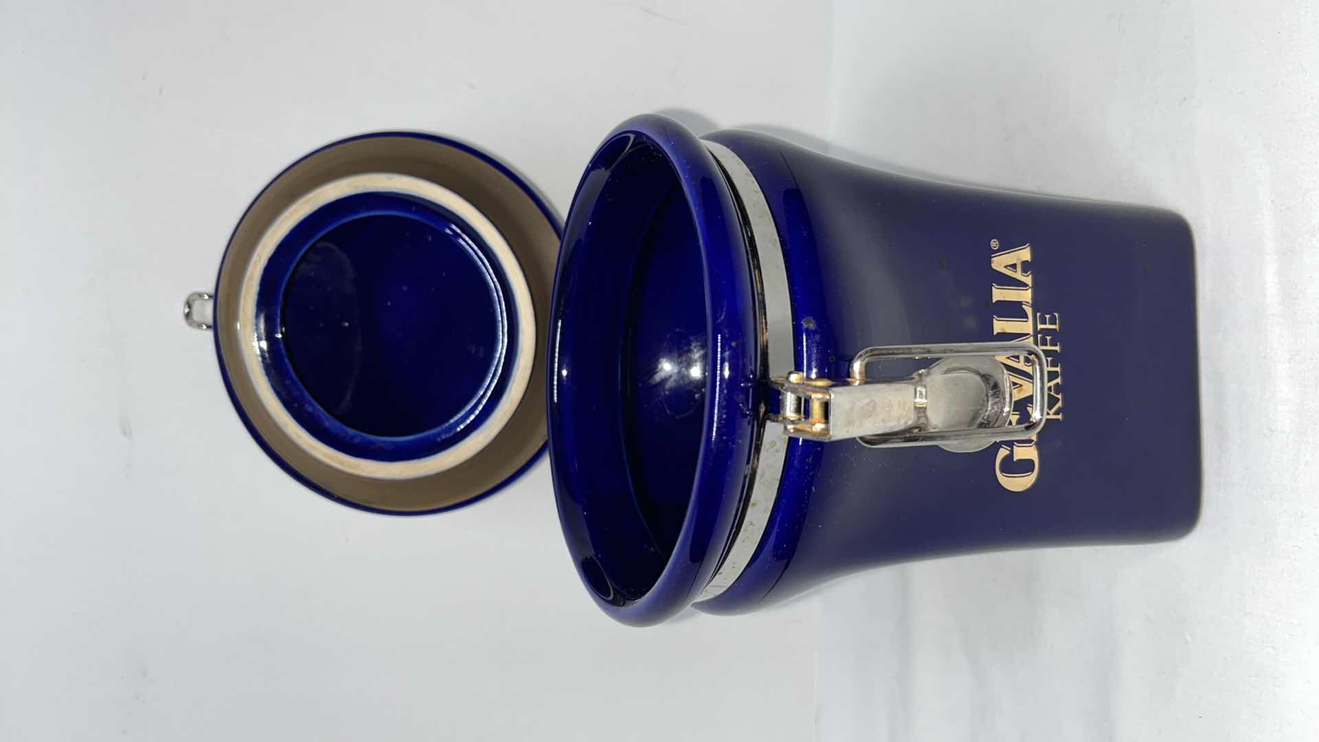 Photo 3 of GEVALIA KAFFE CERAMIC 7.75” FLIP TOP CANISTER W 2 COBALT BLUE 6” COFFEE CUPS