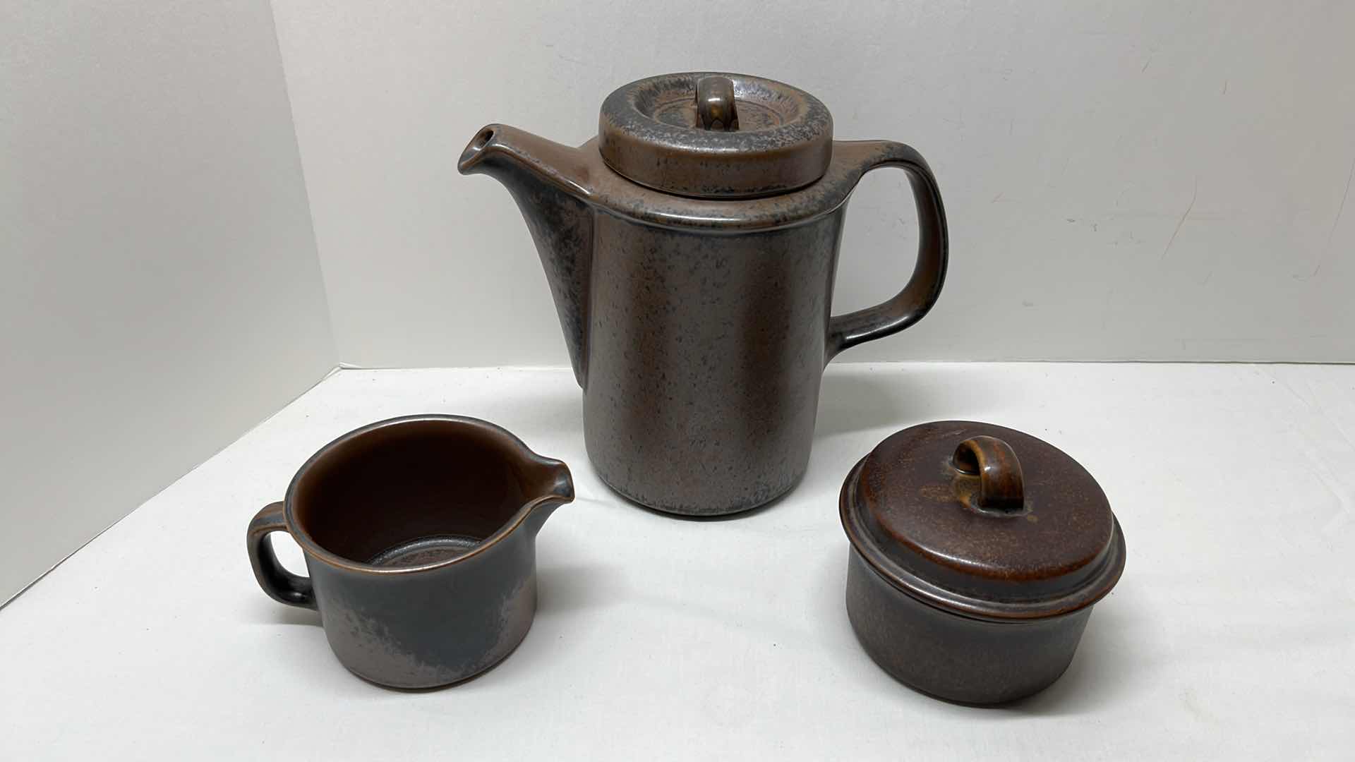 Photo 3 of 12 PC INDUSTRIAL STYLE CERAMIC PLATTER, LRG BOWL, MUGS, PITCHER, CREAMER & SUGAR DISHES