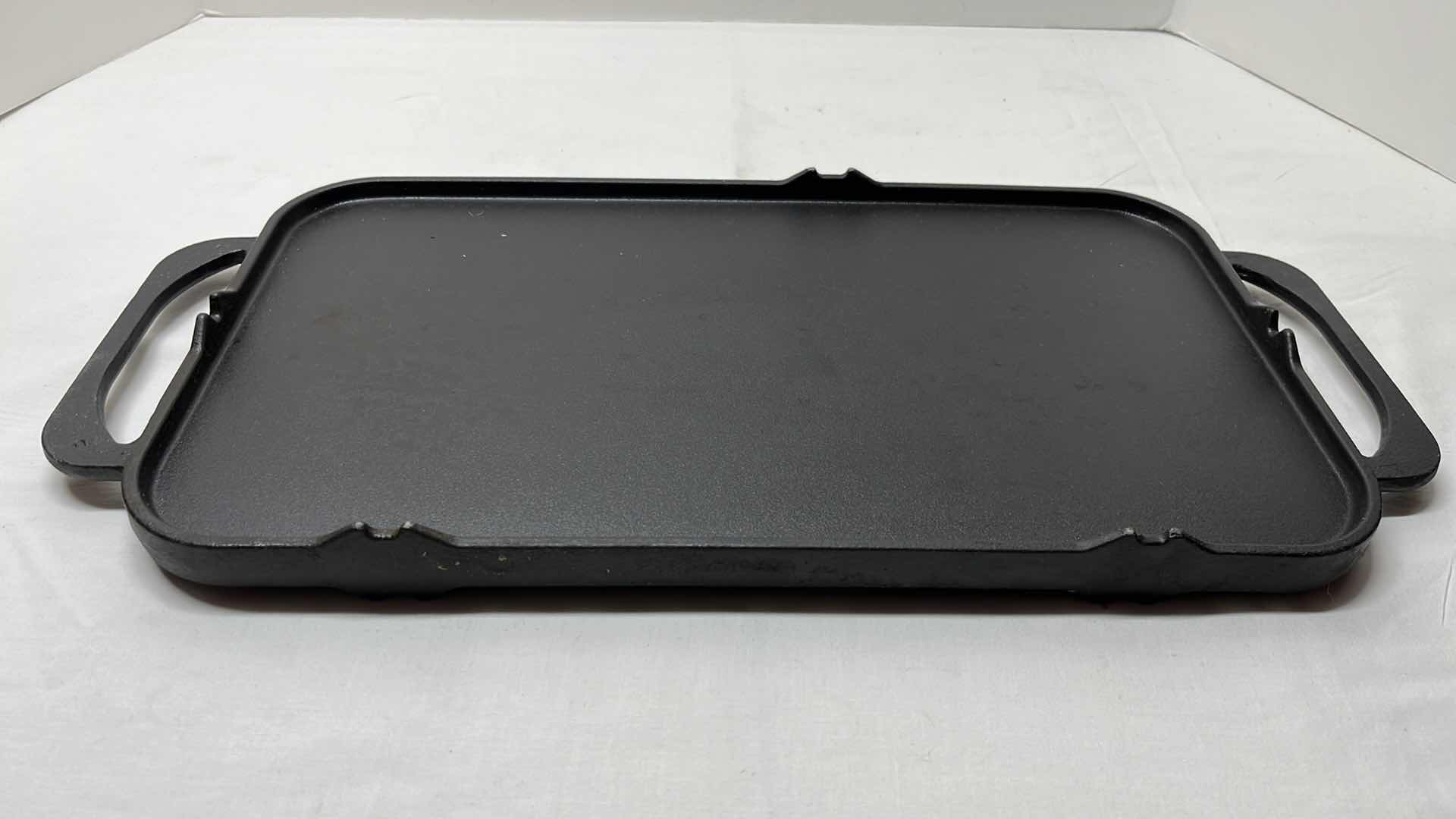 Photo 1 of STOVE TOP CAST IRON REVERSIBLE GRIDDLE/GRILL PAN 9” X 16”