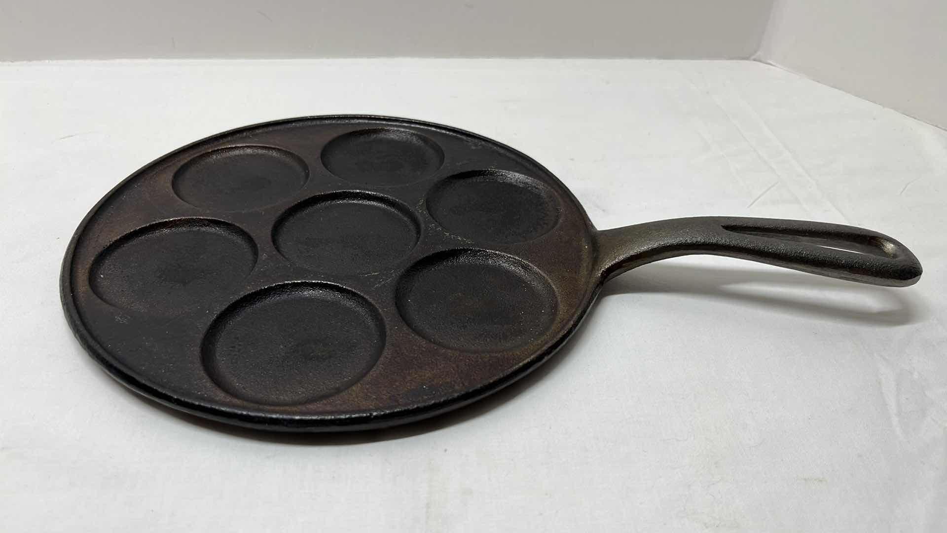 Photo 1 of 9” CAST IRON PLETT PAN FOR DANISH PANCAKES