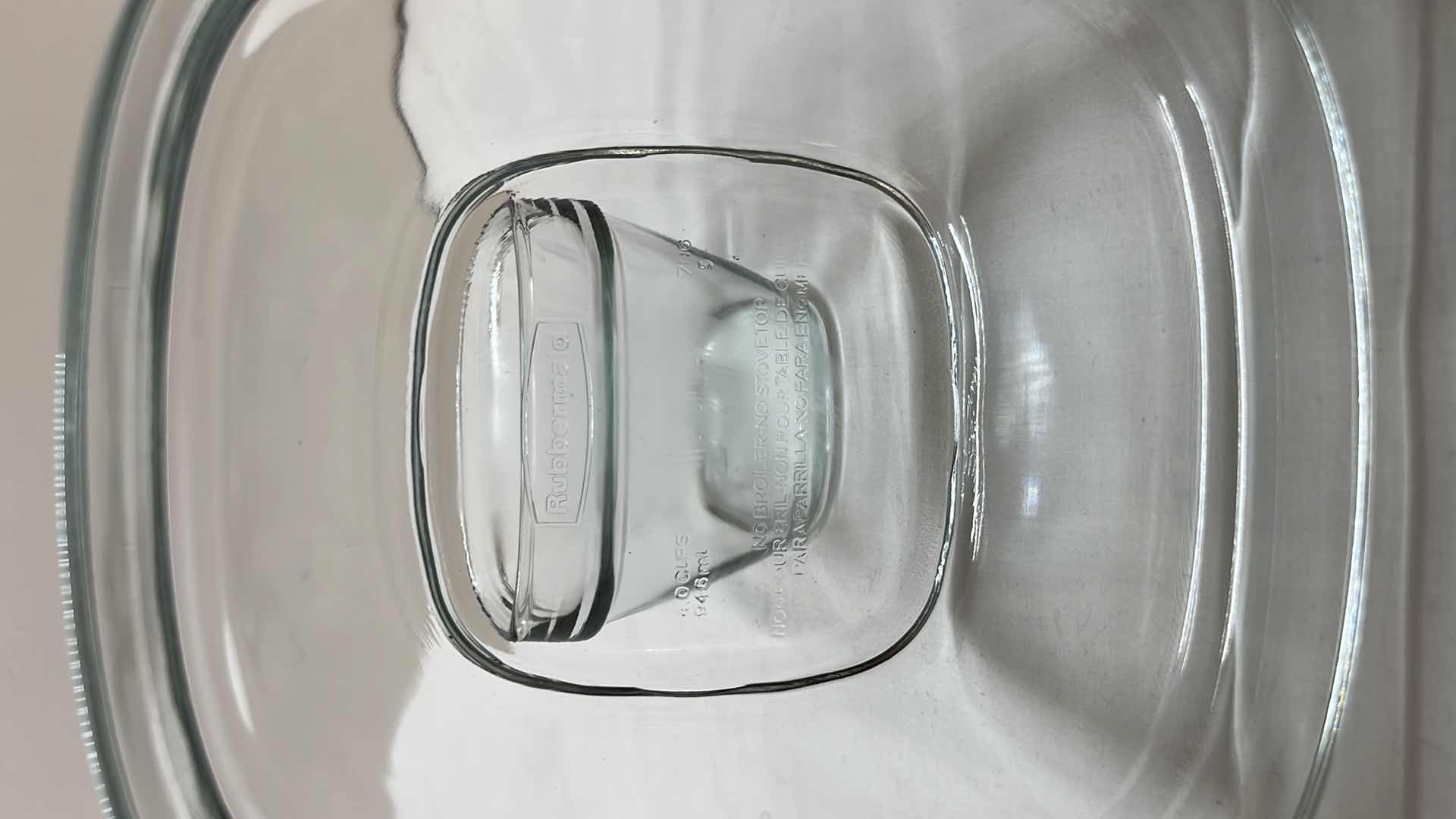 Photo 5 of PYREX GLASS MEASURING CUPS (2) & RUBBERMAID GLASS SQUARE BOWLS (2)