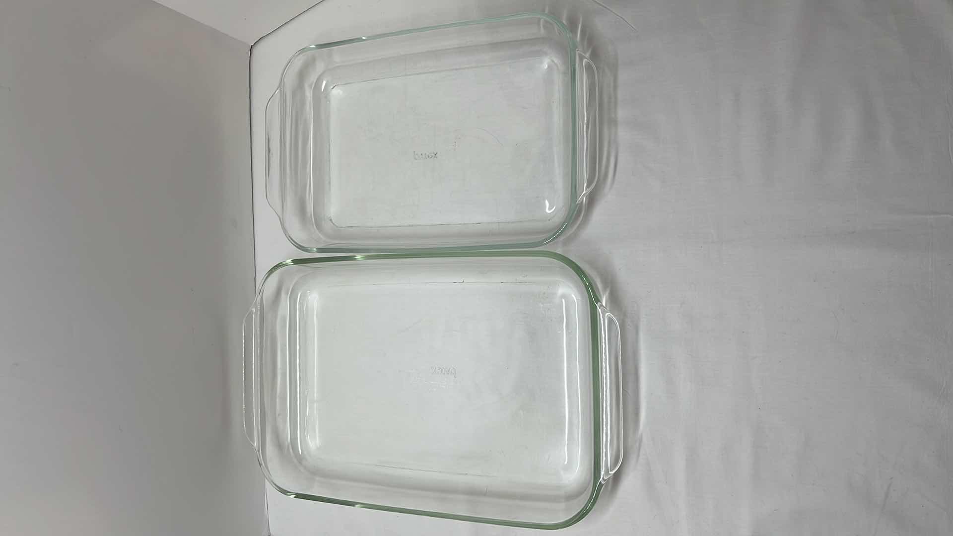Photo 2 of PYREX CORNING WARE CLEAR GLASS 3 QUART OBLONG BAKING DISH (#233) & LARGE 4 QT OBLONG BAKING DISH (#234)