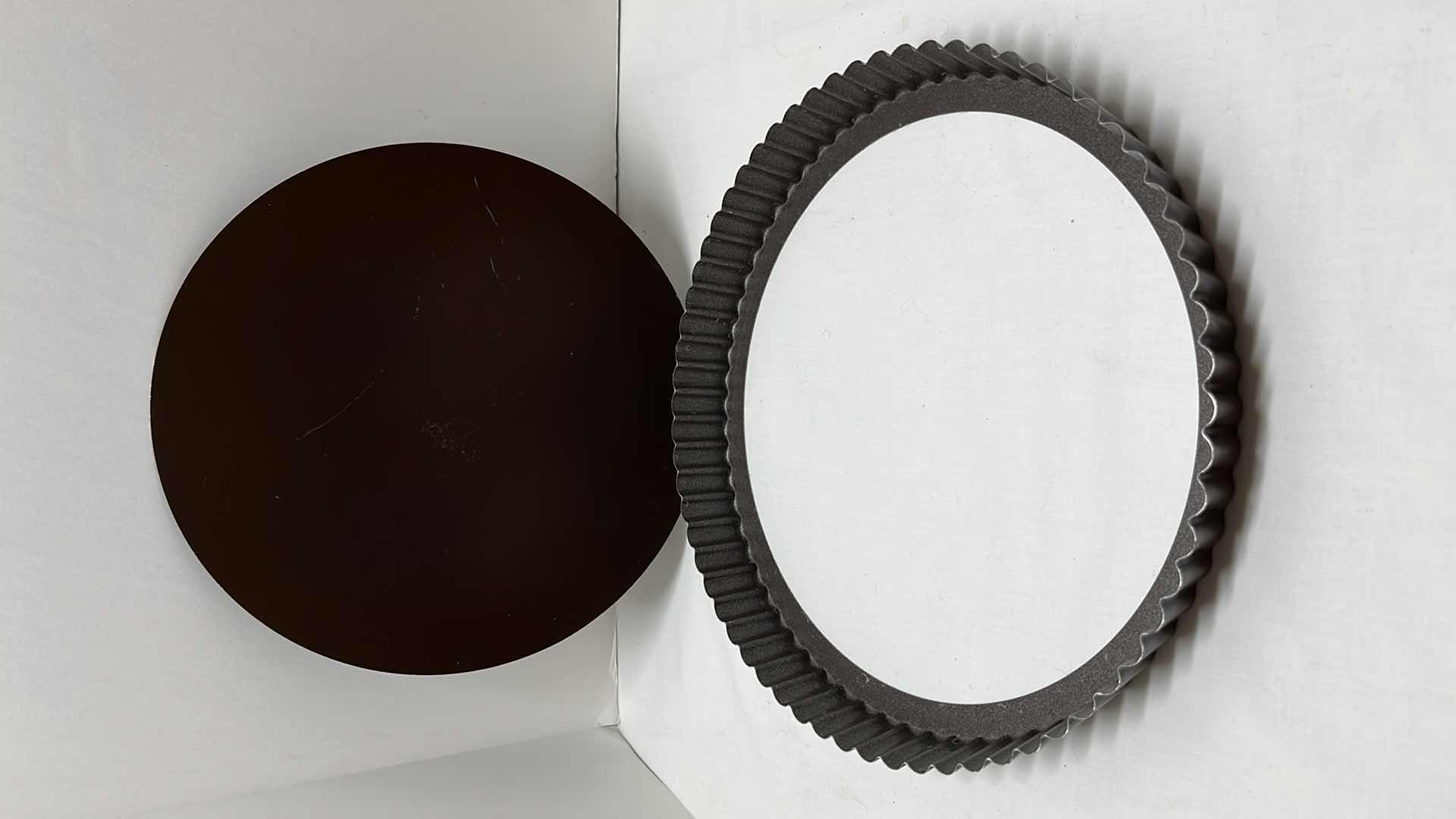 Photo 3 of 9.5” NONSTICK TART PAN (1) & 9” NONSTICK CAKE PANS (2)