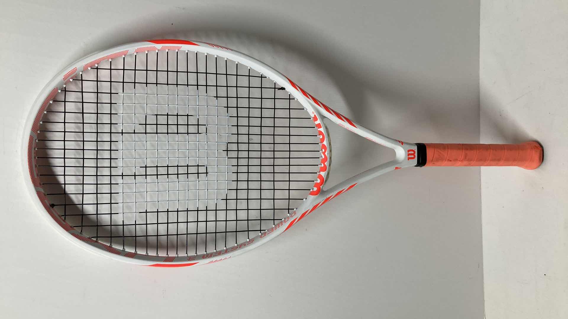 Photo 6 of WILSON ROGER FEDERER 110 TENNIS RACKET & WILSON HYPERION ROWER TENNIS RACKET