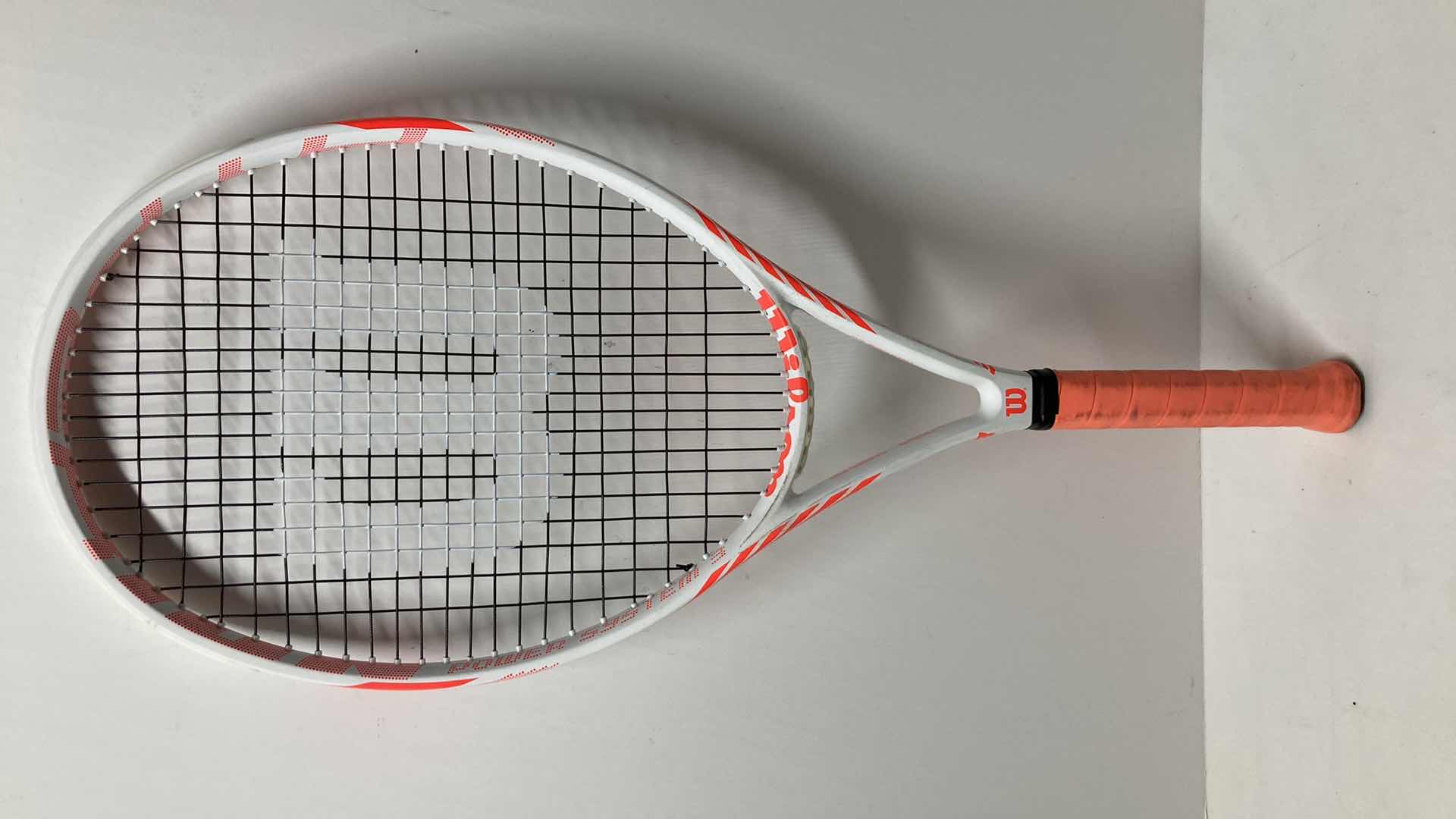 Photo 5 of WILSON ROGER FEDERER 110 TENNIS RACKET & WILSON HYPERION ROWER TENNIS RACKET