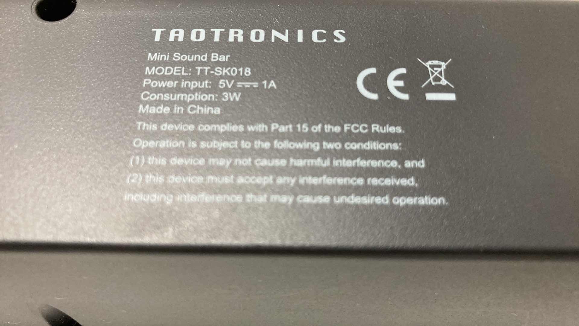 Photo 5 of TAO TRONICS PC WIRED SOUND BAR MODEL TTSK018 & AMAZON BASICS PC SPEAKERS MODEL V216US