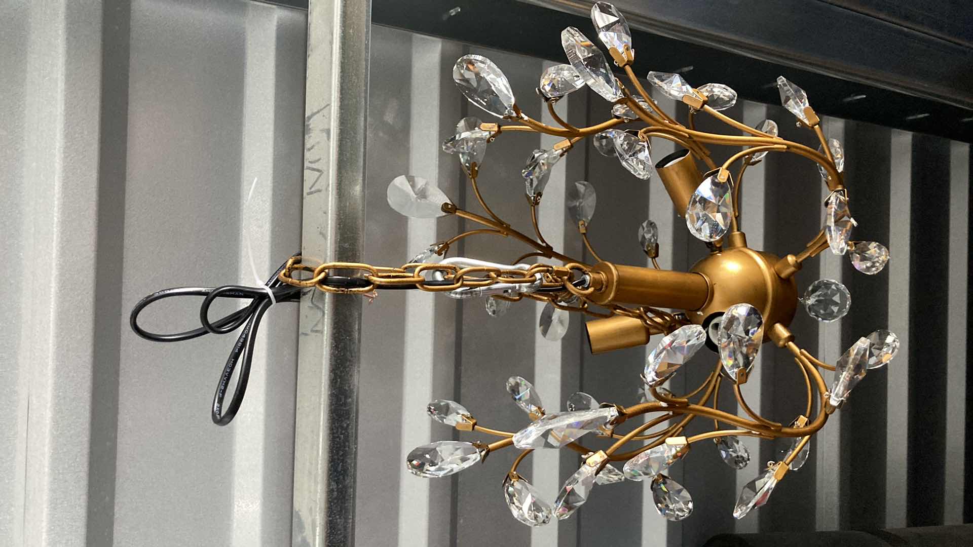 Photo 2 of BRANCH STYLE COPPER FINISH 3 LIGHT METAL CHANDELIER 13” X 9”