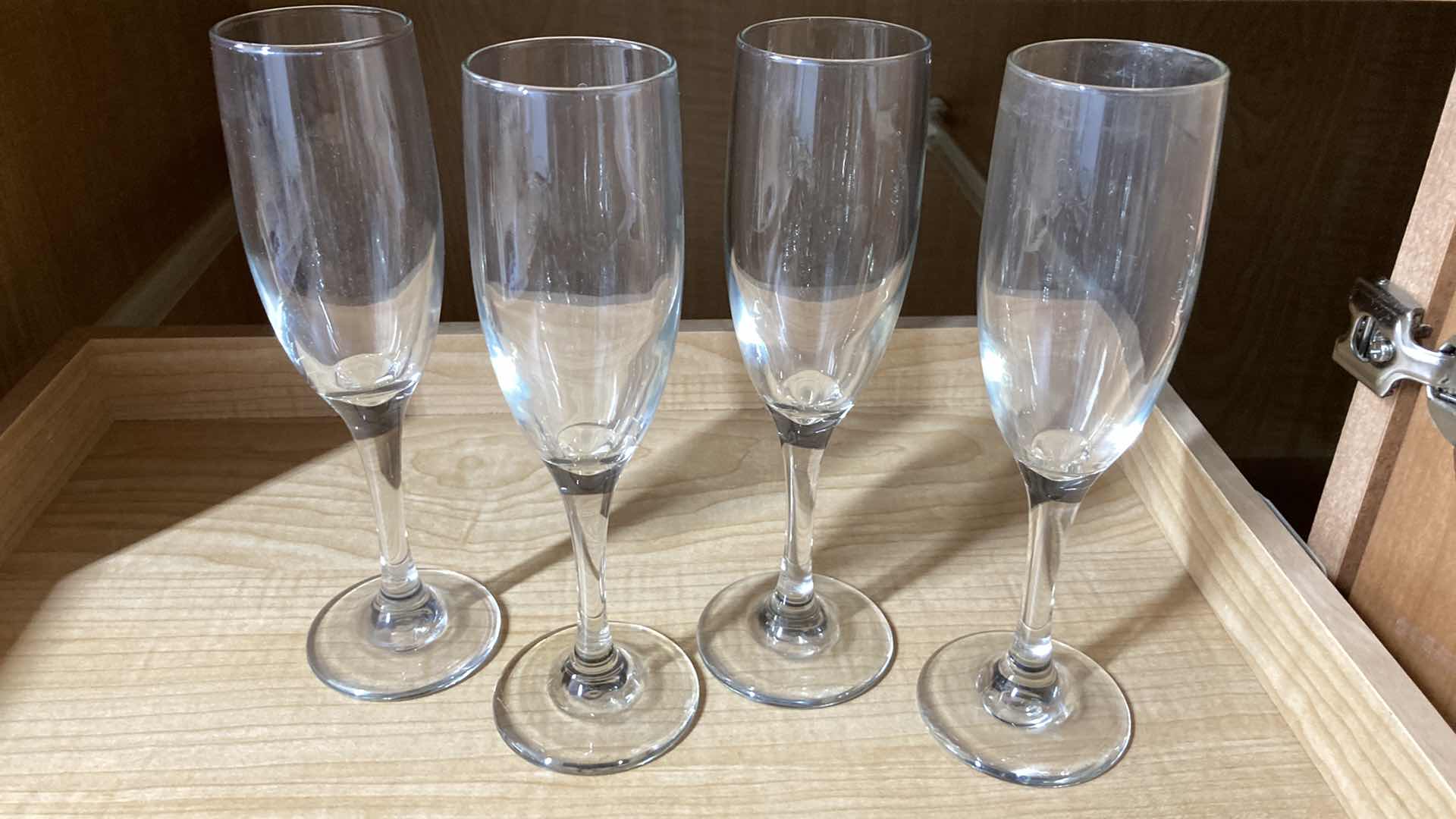 Photo 3 of CLEAR DRINKING GLASSES (14) & WINE GLASSES (4)