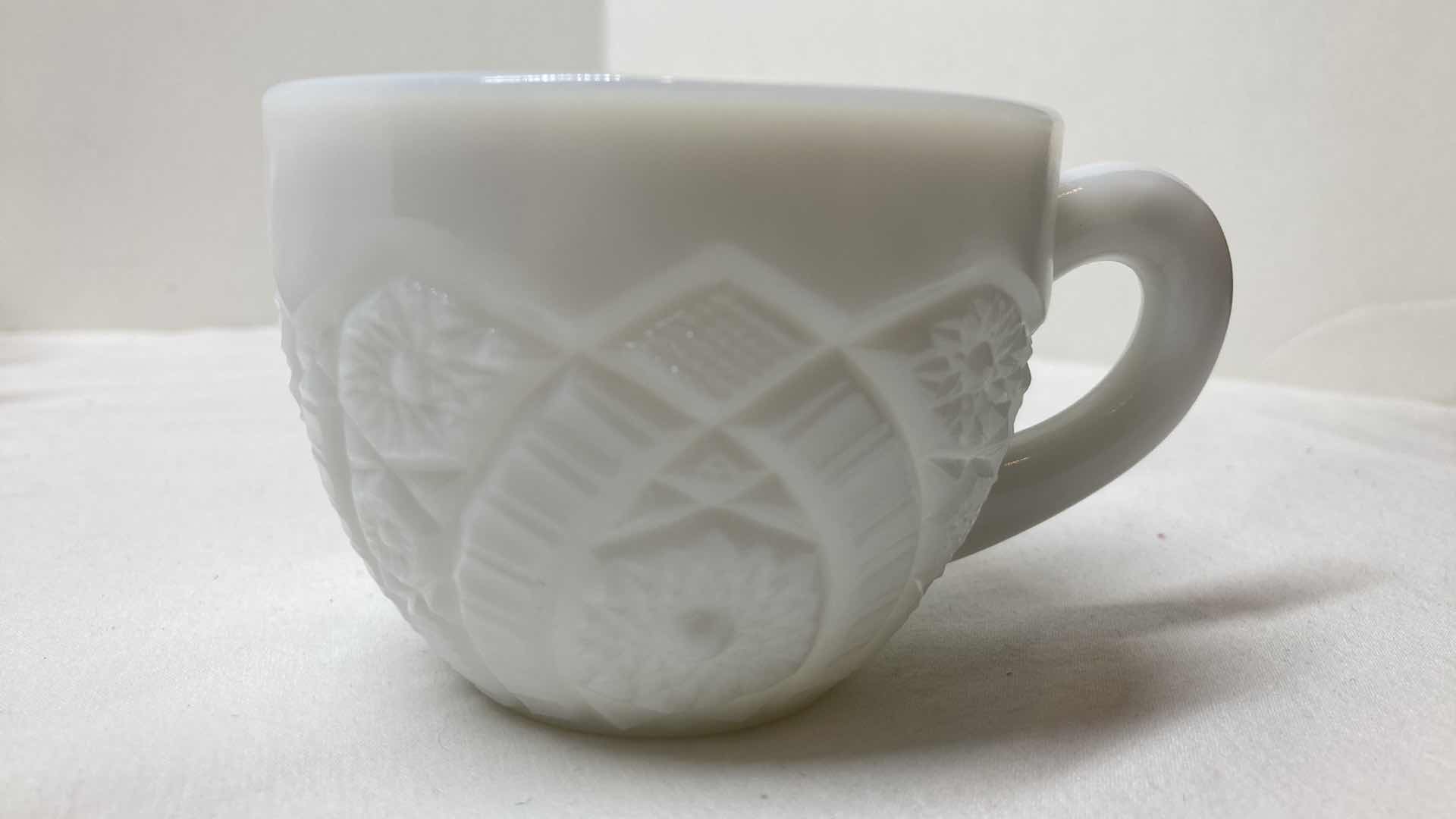 Photo 3 of MILK GLASS CONCORD DESIGN SET (11)