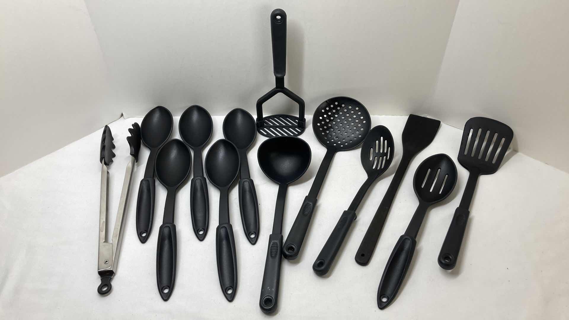 Photo 1 of BLACK HEAT RESISTANT PLASTIC SERVING UTENSILS (13)