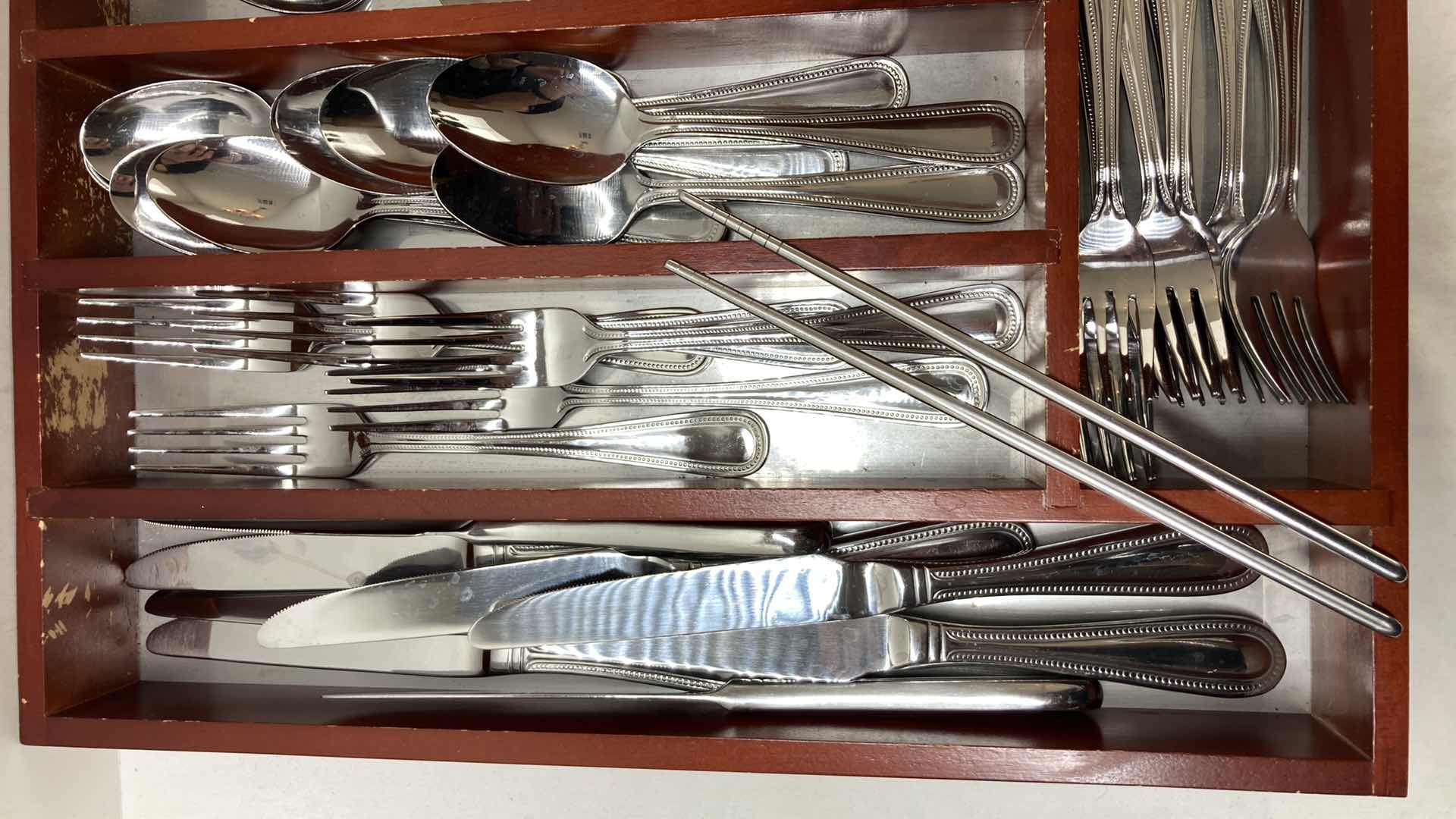 Photo 2 of FLATWARE STAINLESS STEEL SET W WOOD HOLDER