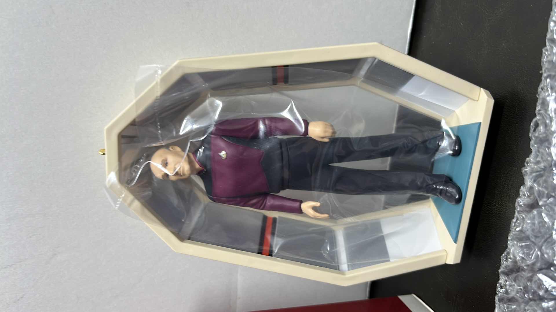 Photo 6 of NEW HALLMARK KEEPSAKE ORNAMENT 1995 STAR TREK THE NEXT GENERATION CAPTAIN JEAN-LUC PICARD, QXI5737