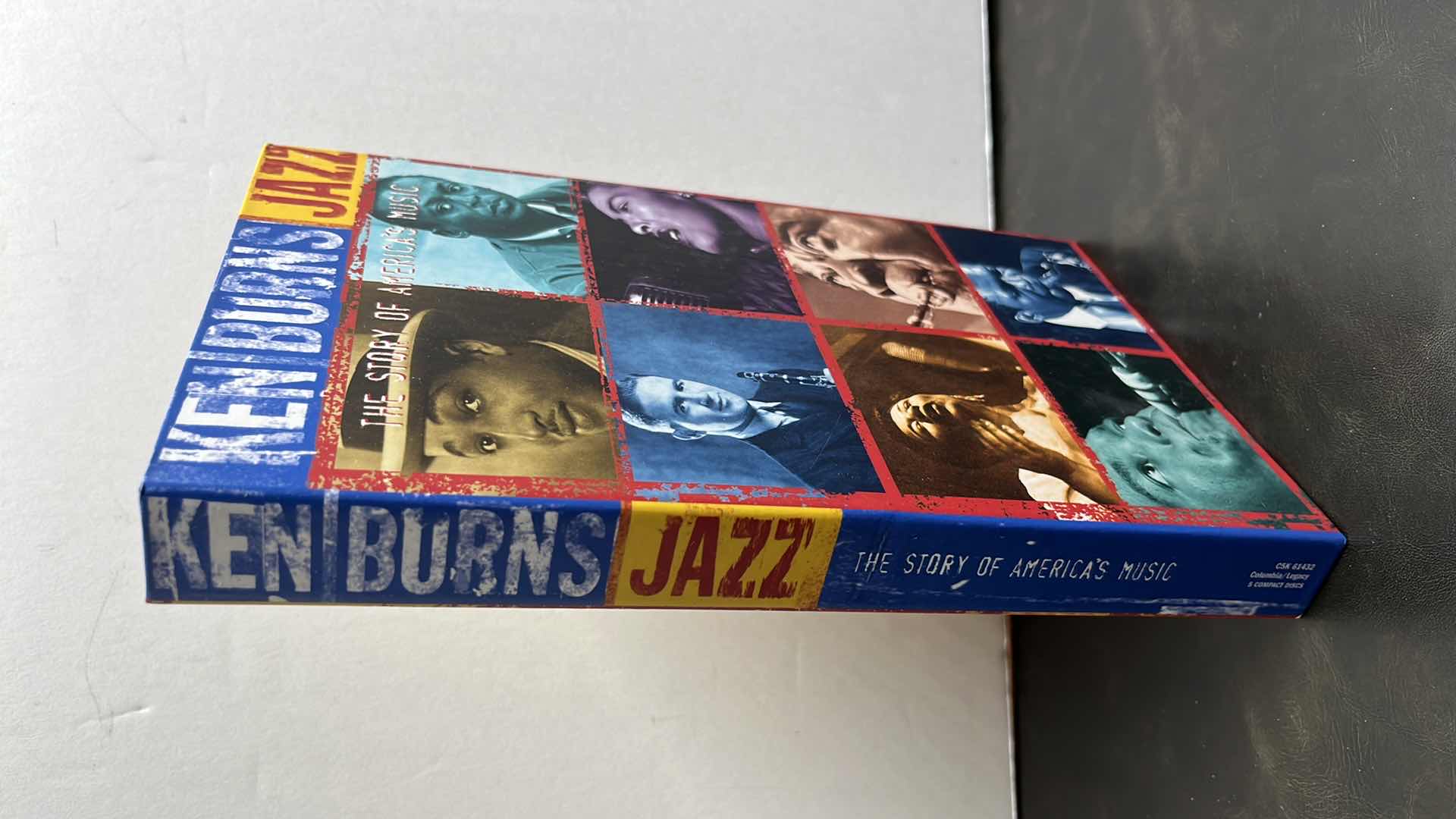 Photo 2 of KEN BURNS JAZZ THE STORY OF AMERICAS MUSIC 5 CD BOX SET