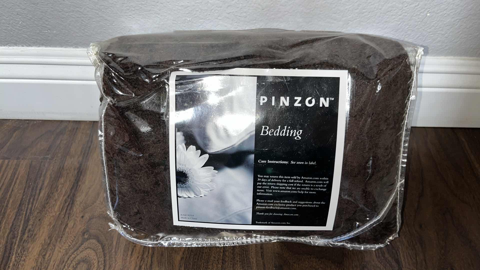 Photo 1 of PINZON MICROTEC THROW BLANKET, ESPRESSO STYLE B000QIYVHO 50" X 60"