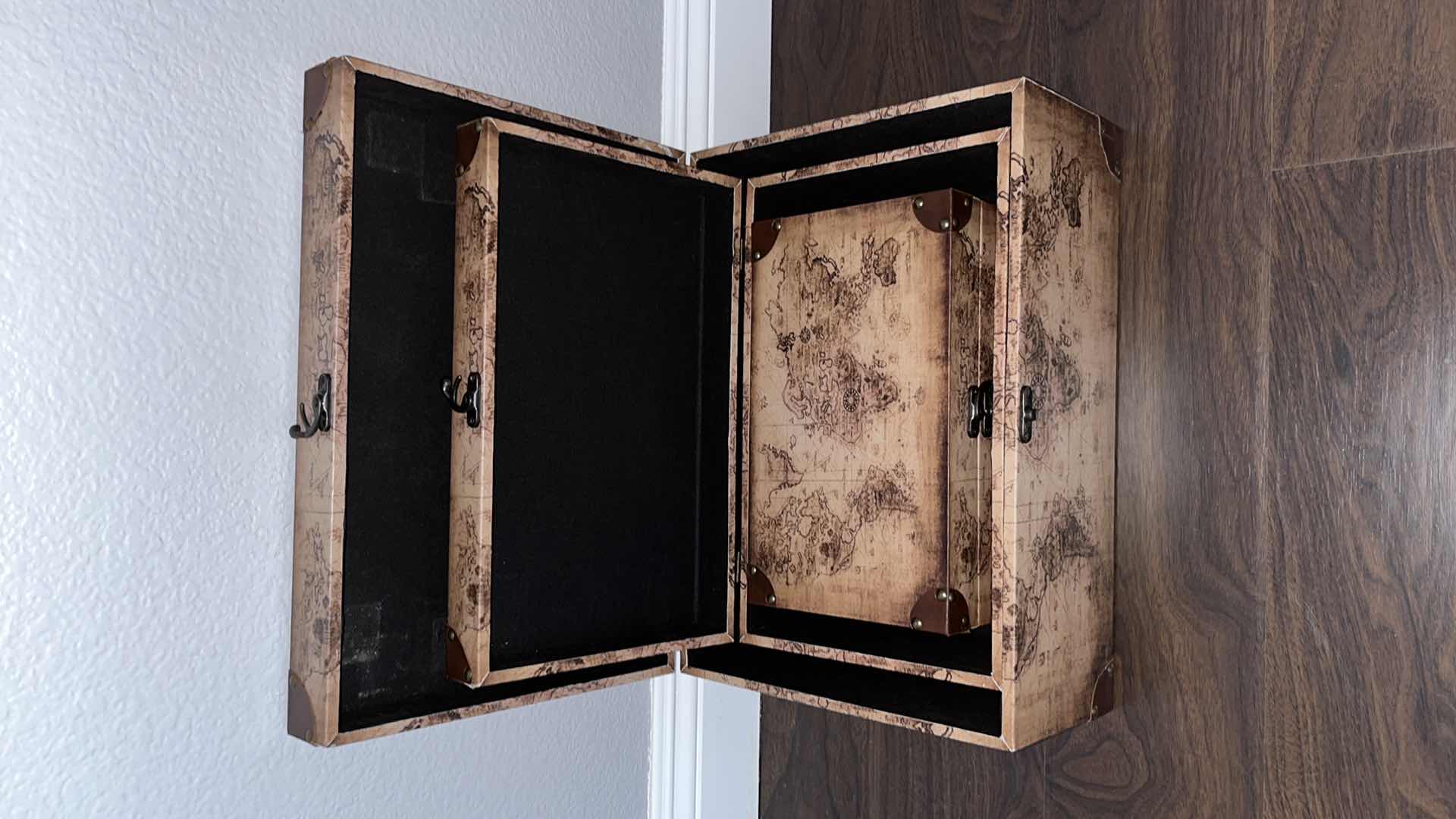 Photo 7 of OLD WORLD MAP WOODEN BOX SET W VINTAGE LOCK CLASPS & LEATHER CORNERS 17”, 15”, 12”