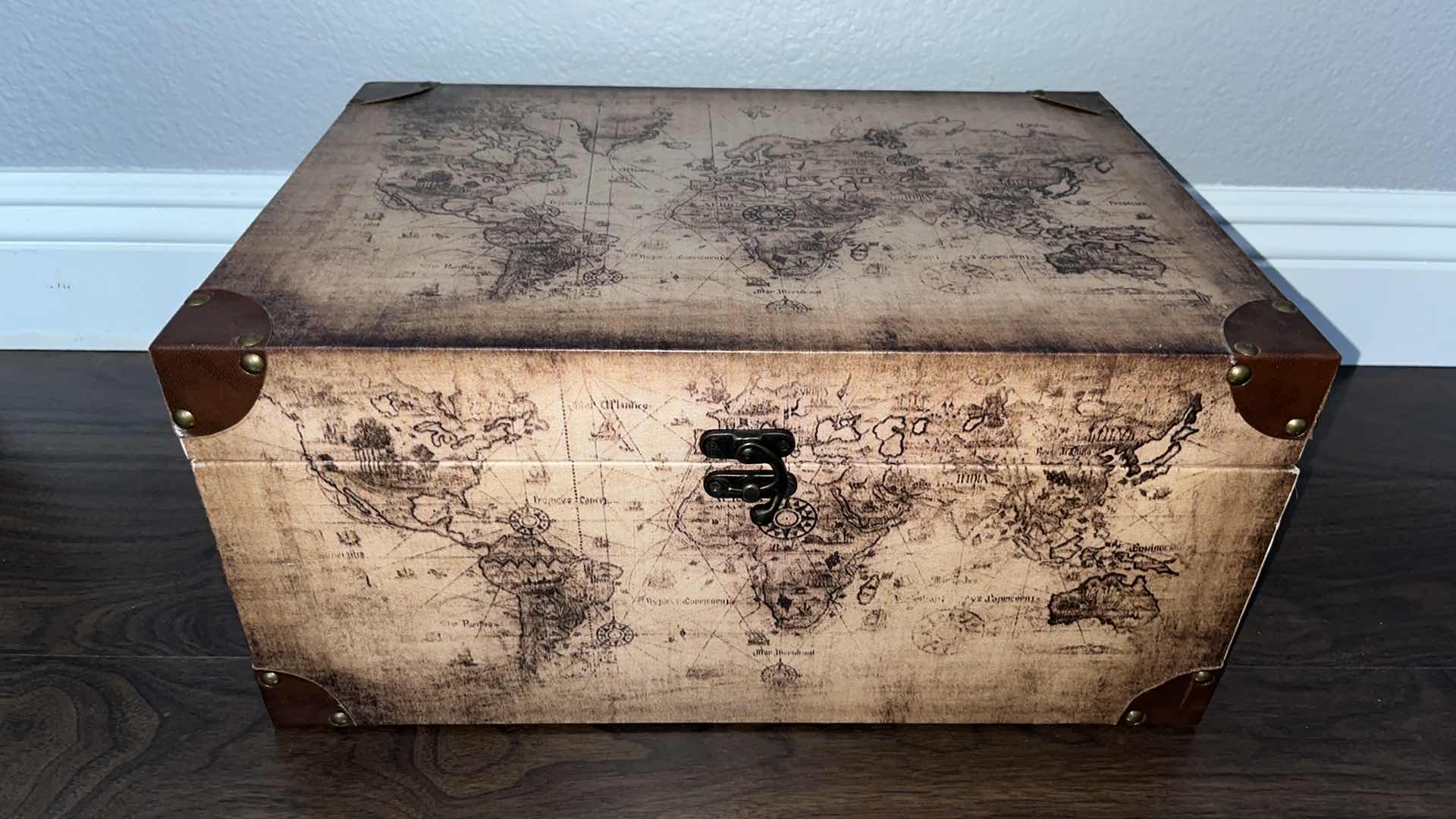 Photo 9 of OLD WORLD MAP WOODEN BOX SET W VINTAGE LOCK CLASPS & LEATHER CORNERS 17”, 15”, 12”