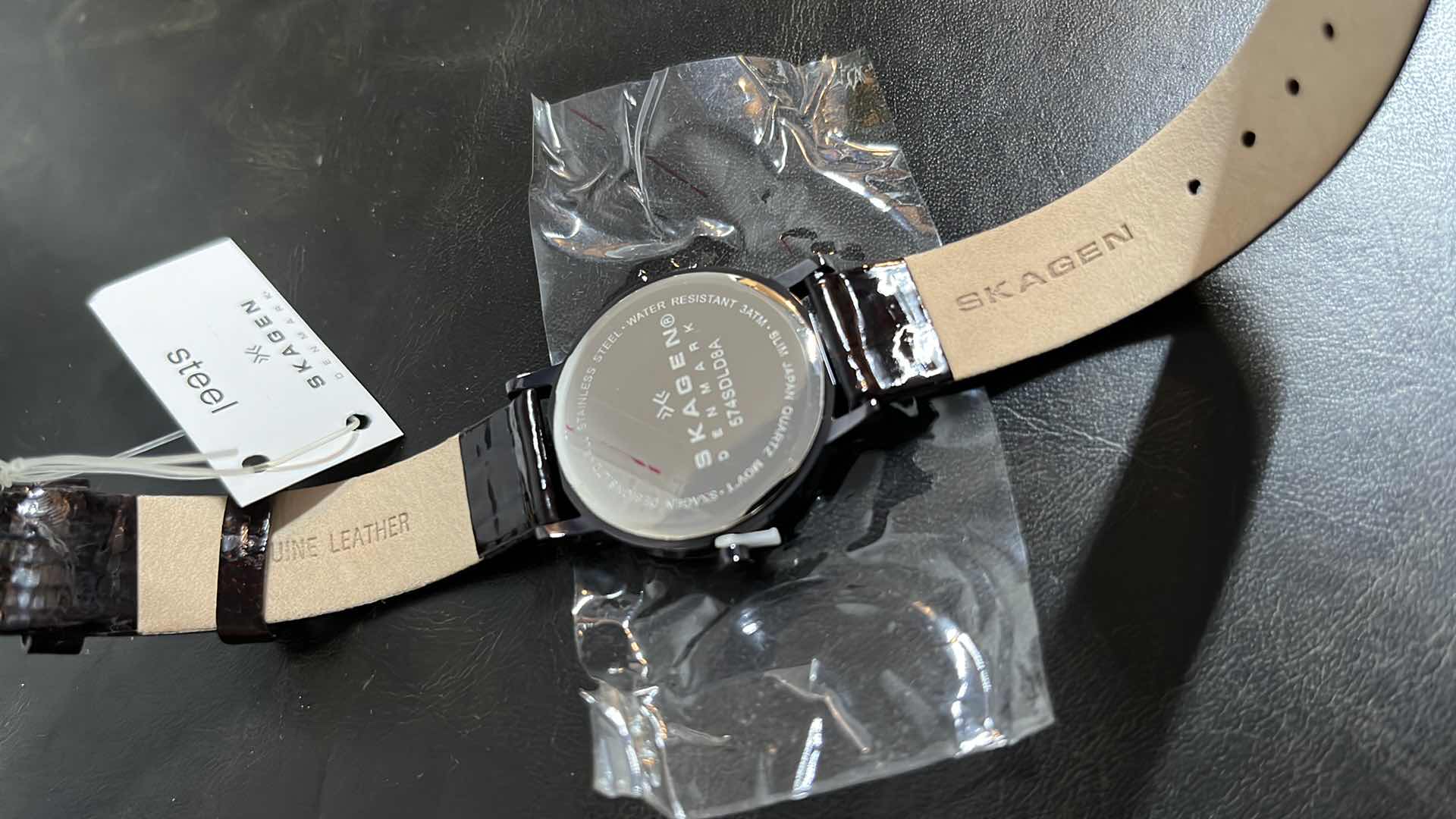 Photo 5 of NEW WOMENS SKAGEN STEEL WATCH W STAINLESS STEEL CASE & GENUINE LEATHER STRAP, PURPLE MOTHER OF PEARL INLAY W SWAROVSKI CRYSTALS, INCLUDES ORIGINAL BOX MODEL 574SDLD8A