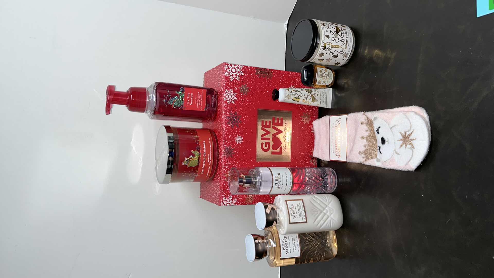 Photo 1 of NEW BATH & BODY WORKS GIVE LOVE THIS CHRISTMAS GIFT BOX