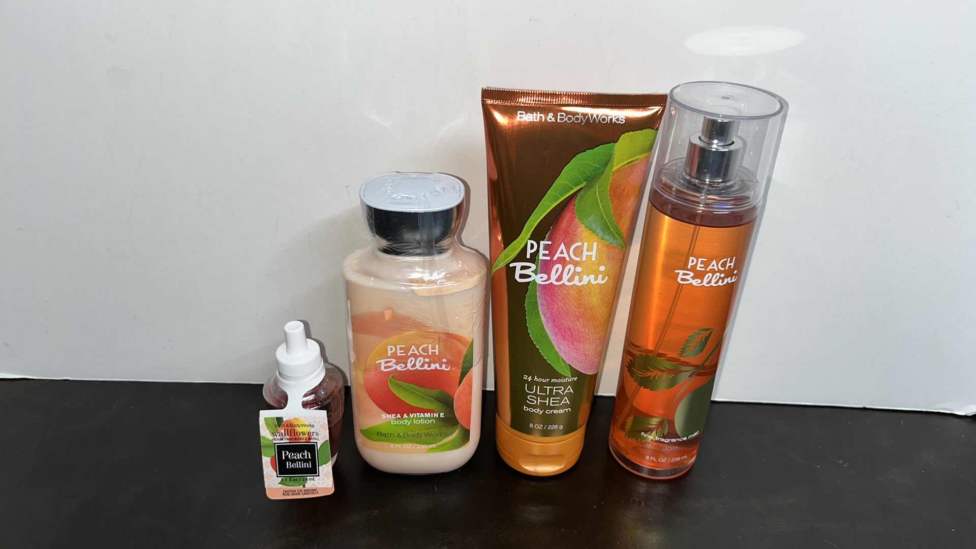 Photo 1 of NEW BATH & BODY WORKS PEACH BELLINI SET (4 ITEMS)