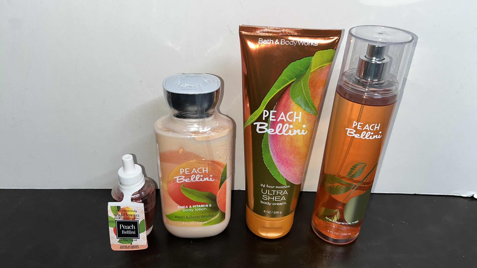 Photo 1 of NEW BATH & BODY WORKS PEACH BELLINI SET (4 ITEMS)