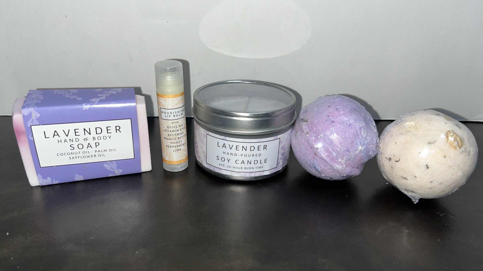 Photo 1 of NEW LAVENDER SPA KIT GIFT BOX