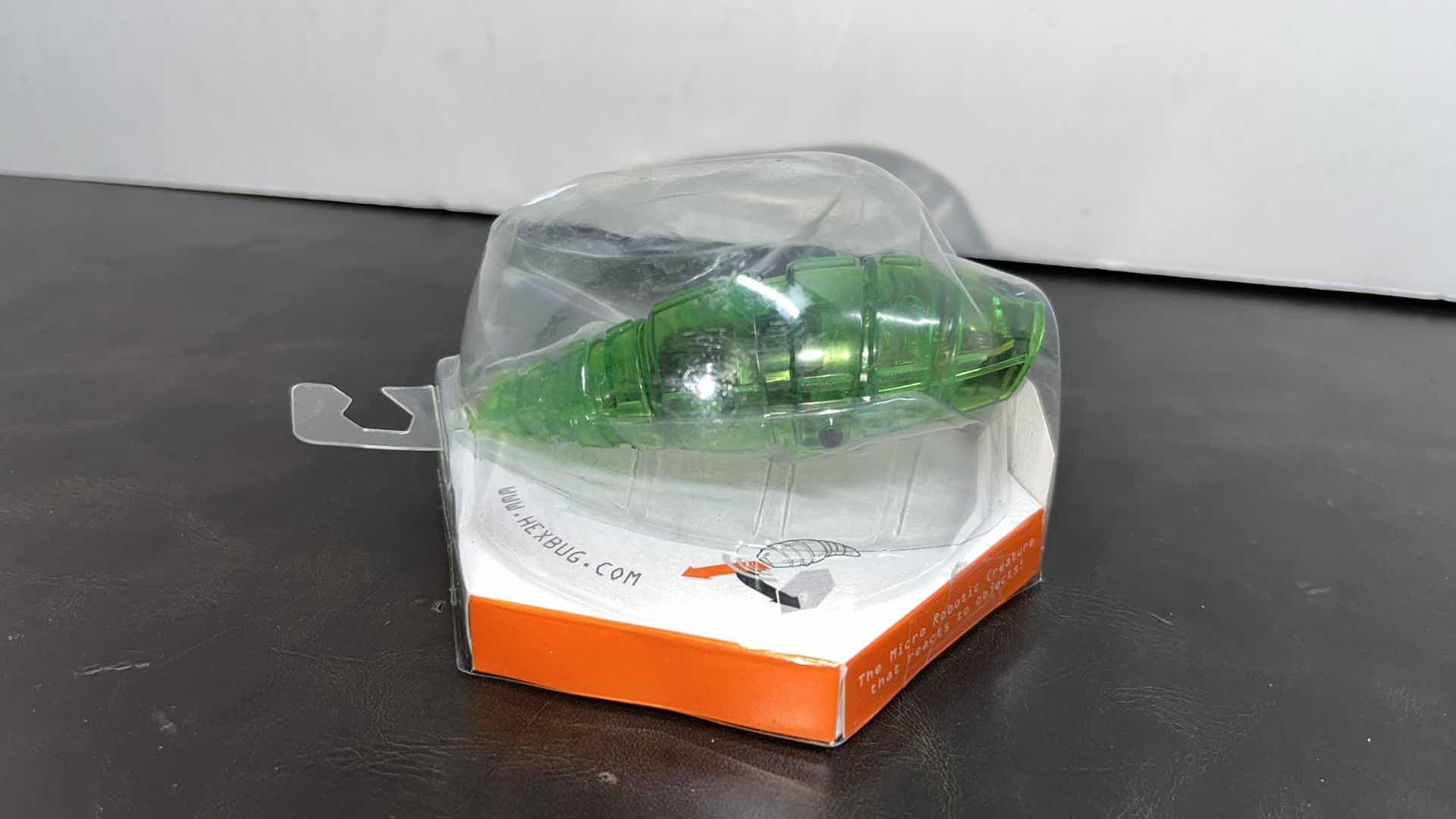 Photo 2 of HEXBUG LARVA MICRO ROBOTIC CREATURE #477-2090