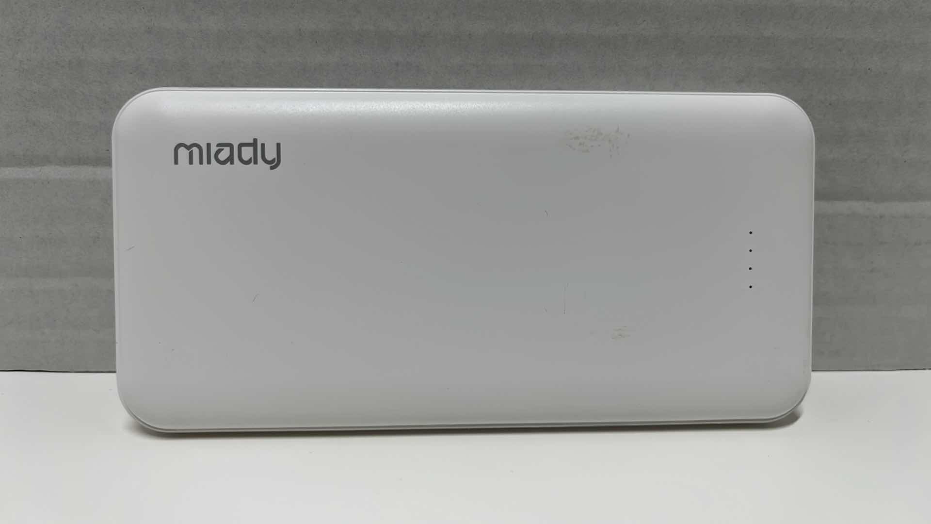Photo 4 of MIADY 10000mAh DUAL USB PORTABLE CHARGER FAST CHARGING POWER BANK W USB TYPE C CORD, MODEL AS-TPB21