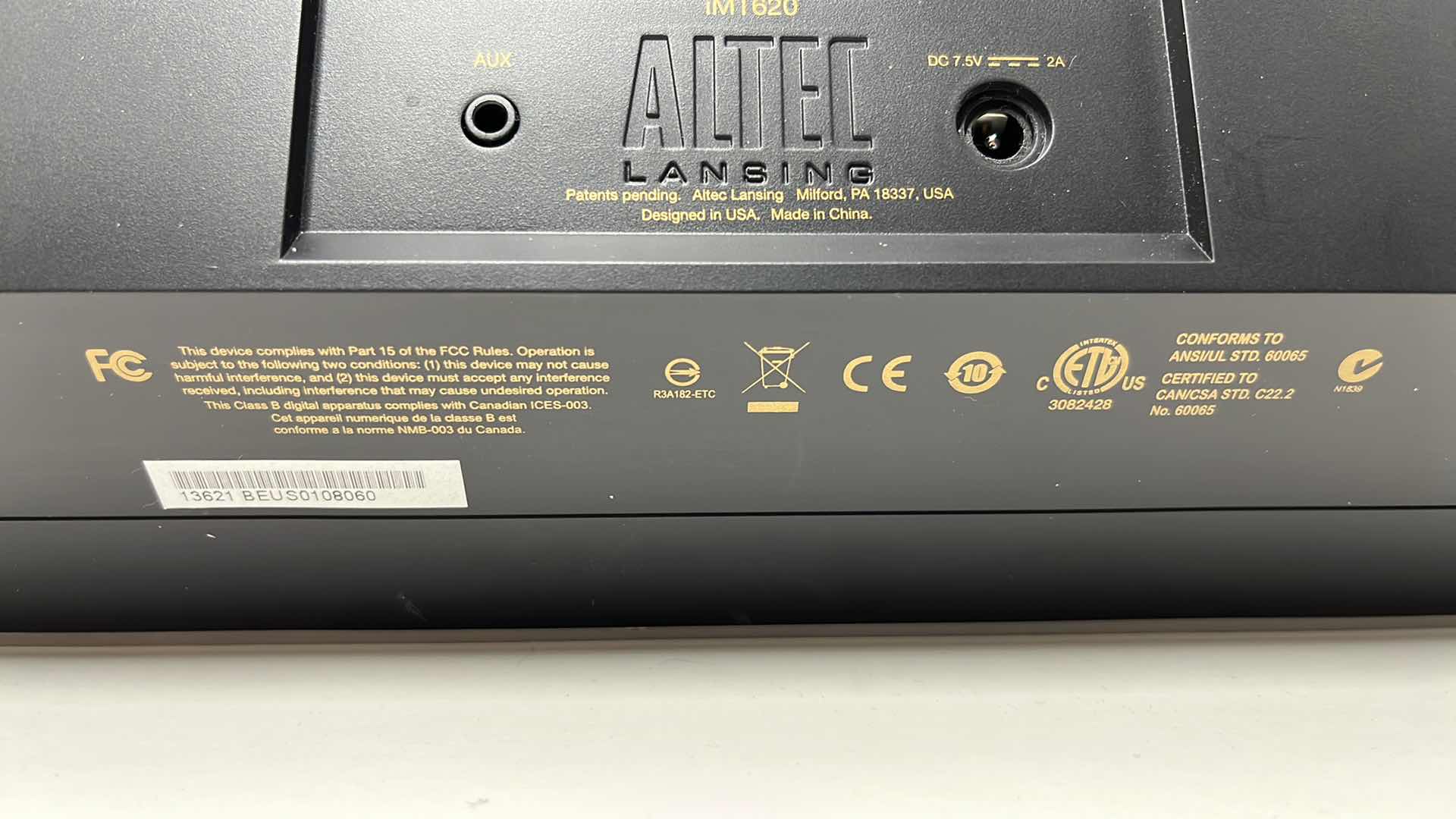 Photo 10 of ALTEC LANSING INMOTION CLASSIC PORTABLE STEREO FOR IPHONE/IPOD W POWER CORD, MODEL IMT520