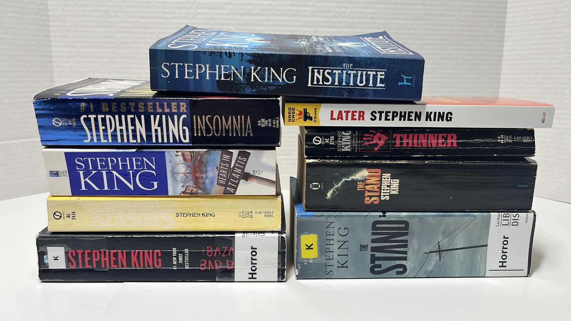 Photo 3 of STEPHEN KING PAPERBACK BOOKS, VARIOUS TITLES (9)