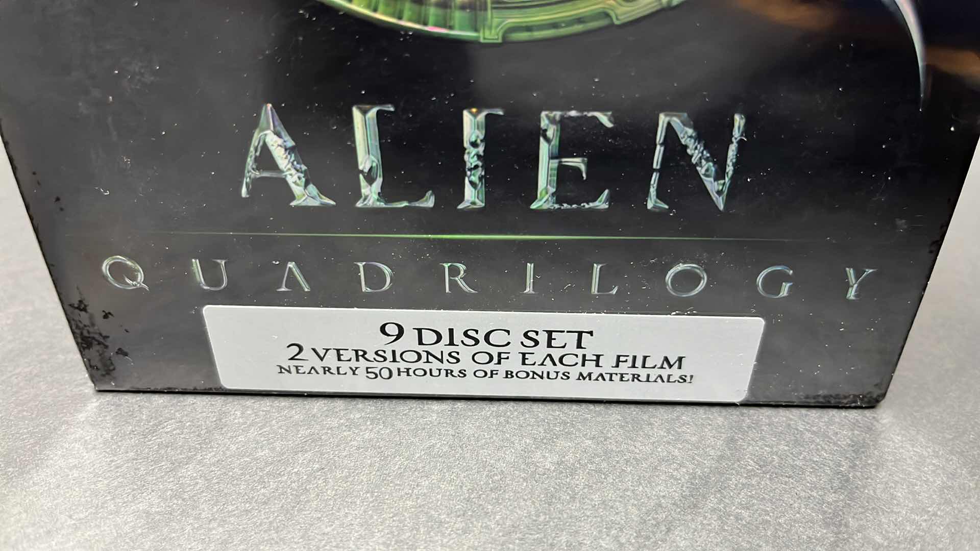 Photo 3 of NEW ALIEN QUADRILOGY 9 DISC DVD SET, 2003 RELEASE (1)